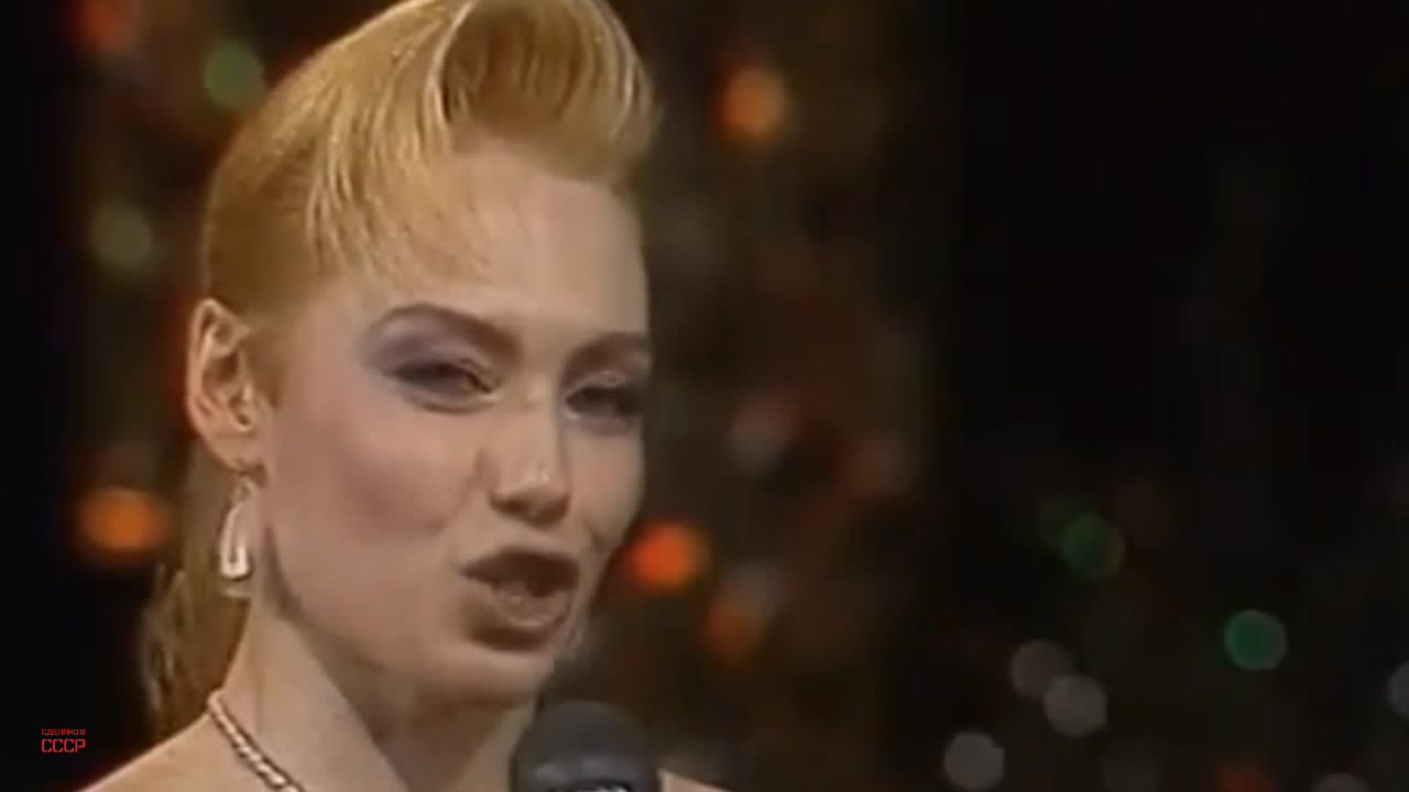 Сексуальная Ирина Понаровская В Купальнике – Меня Это Не Касается 1976