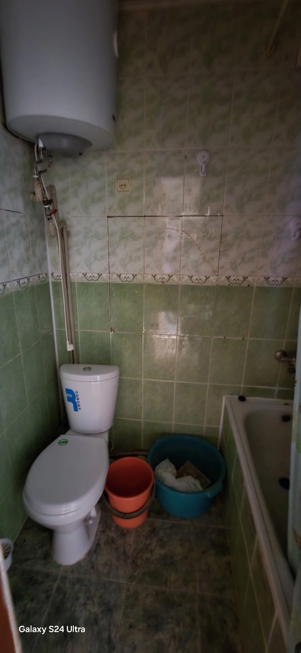 Сдам 1-комн квартиру (малосемейка) кв.Молодёжный ул.Берёзовая д53 Холодильник, стиральная машинка автомат, бойлер, диван, шкаф, ТВ, пылесос. Балкон застеклён! Цена 20.000 + к.у + залог за последний месяц +услуги АН +79595114253 (Telegram)...