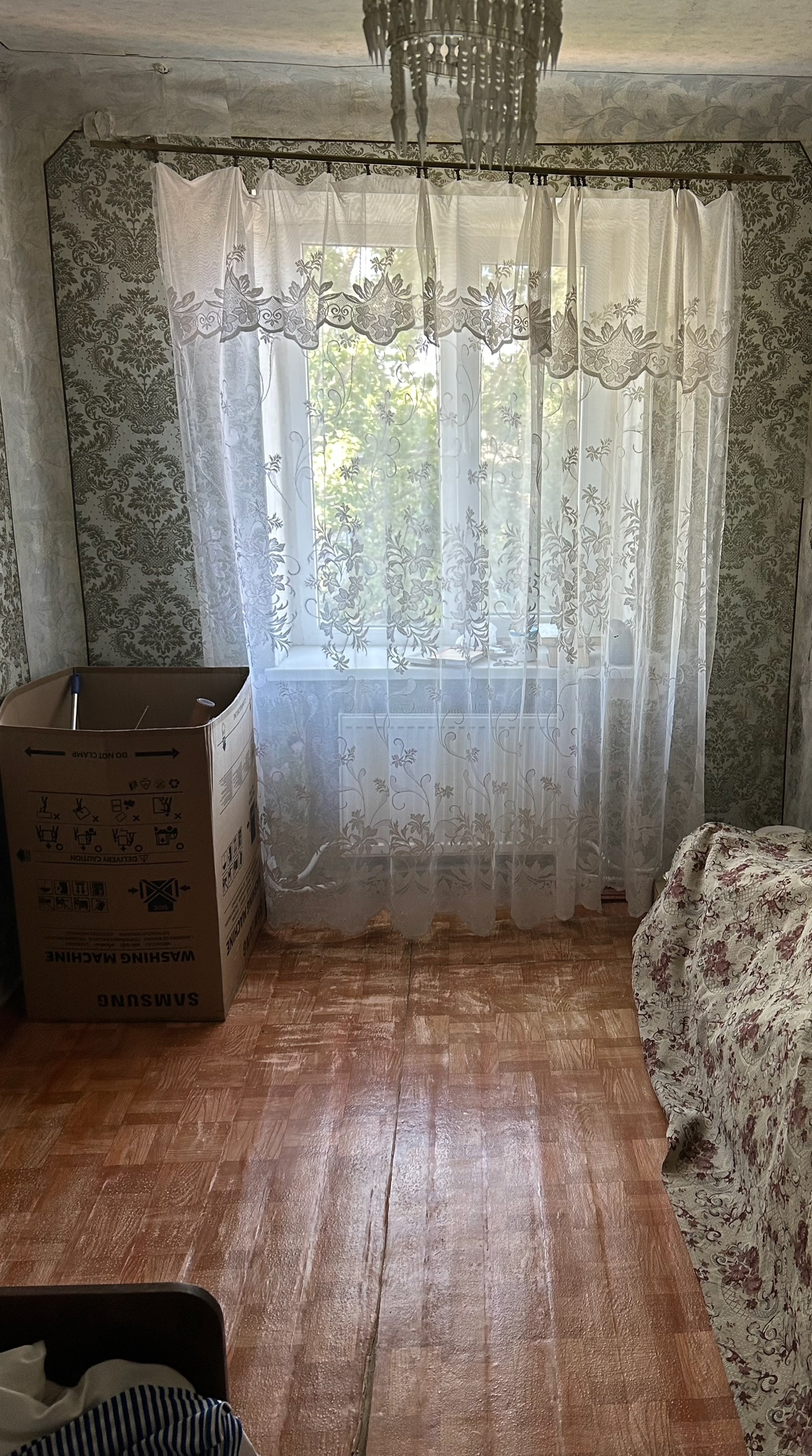 Продается 3-х комнатная квартира.г Краснодон,улица Петра Котова 4а. Этаж:4/5 Документы в порядке! Цена:3,7млн.₽ По всем интересующим вопросам ,обращаться в л.с. Или по тел.+79180164272(Telegram,Whatsapp)...